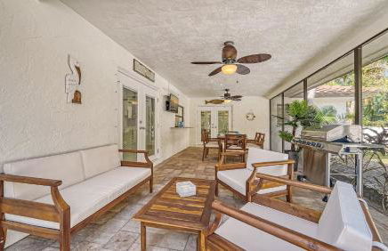 Casa Del Mar - Pet Friendly House on Siesta Key w/ Outdoor Patio & Private Screened-In Heated Pool! - Foto 50