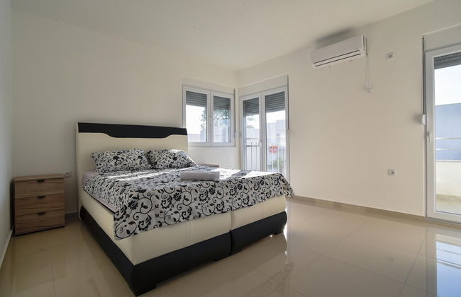 Villa w Garden Balcony 8 min to Ulcinj Long Beach - Foto 10