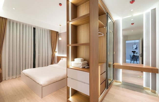 Happy Light Apartment in the Cardinal Court - Photo 7