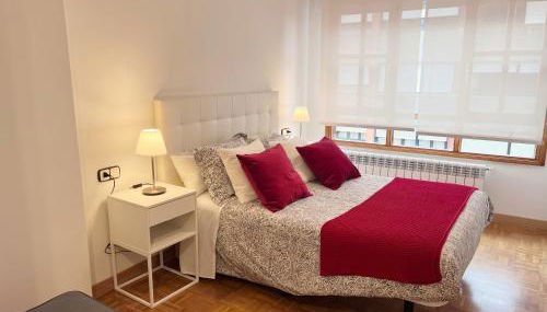 Apartamento Europa CentriC (Parking Gratis) - Foto 2
