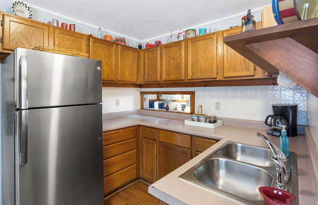 Windjammer Cottage - Branson - Photo 8