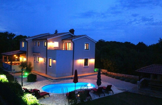Villa Tara With a Beautiful Heated Pool - Foto 11