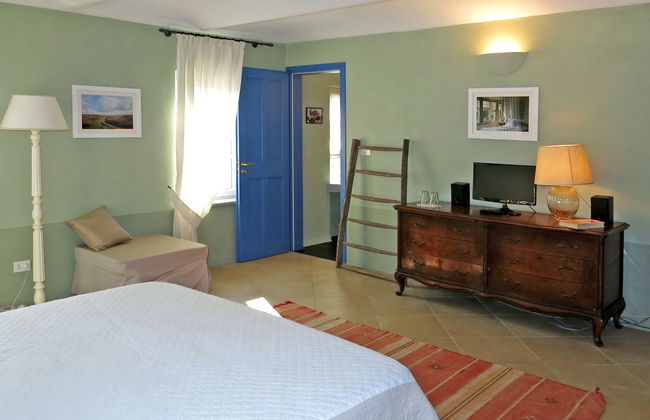 4 bedroom House in Capriglio with private pool and garden - Photo 15