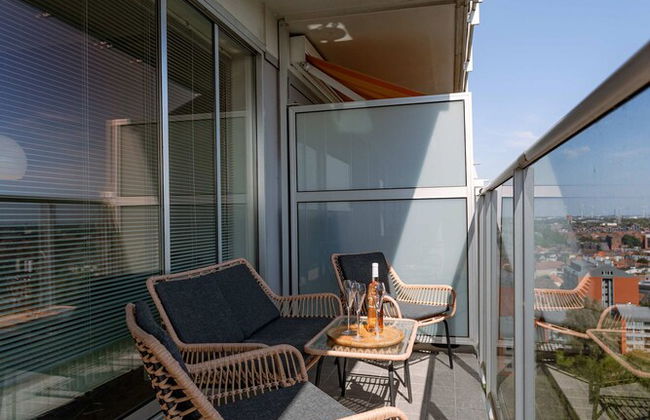 Bright Apartment With City View and Terrace - Foto 17