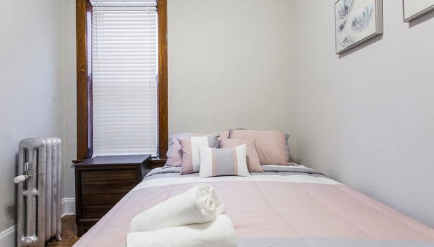 Cozy Depaul 2 Bedroom near Train, University, & Cubs - Foto 4, Zimmer