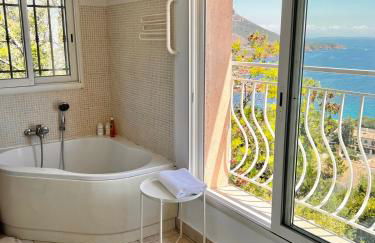 Bohème Beach Villa with seaview & private garden, Antheor - Foto 9
