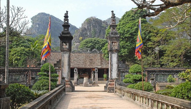 Tour VIP privado de Ninh Binh - Foto 4, Templo de Hoa Lu