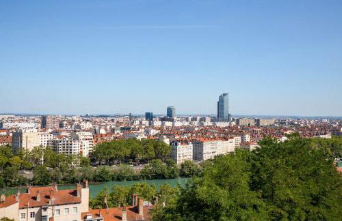 Superbe Appart 3ch Terrasse Vue sur Lyon et garage - Foto 12