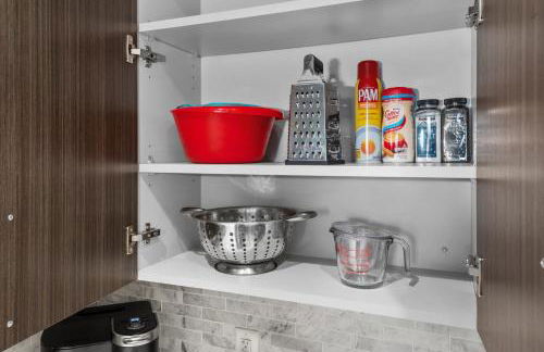 Luxury 1BR Apt-Pool RWJ-Rutgers StPeter-Free Parking - NYC316 - Foto 9