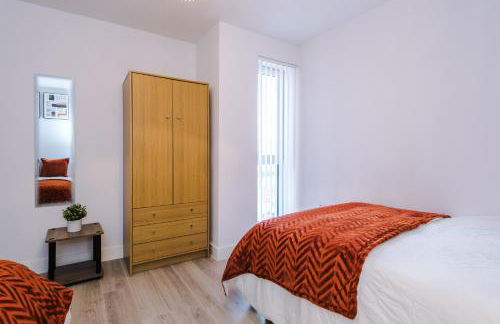 1BR & 2BR Apt -for CONTRACTORS- free PARKING close to EVERTON & ANFIELD stadium, Liverpool City Centre managed by Chique Properties Ltd - Foto 33