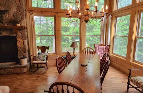 River Bend Escape by Leavetown Vacations - Foto 15