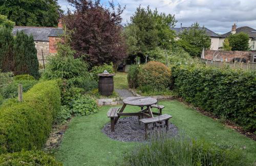 Foresters Inn Cottage - Photo 13