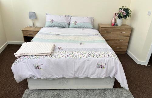 Two Bed Town Apartment - Foto 6