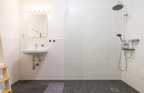 Luxuriöses Apartment, 10min Innenstadt, Parkplatz - Foto 3