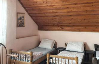 Idyllic House in Kutina with Enclosed Garden - Foto 5