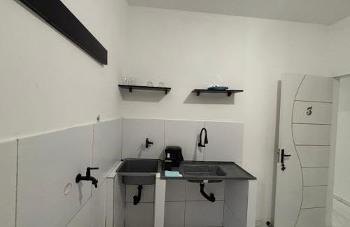 Studio completo, perto da praia! - Foto 13