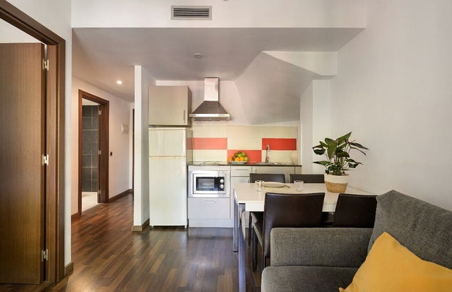 SG Marina 54 Apartments - Photo 10