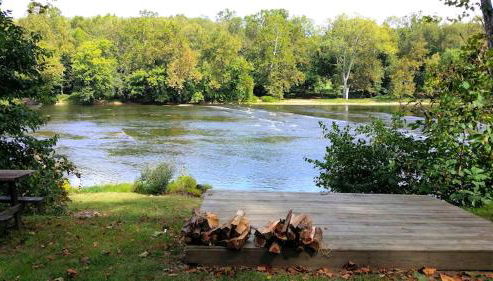 Secluded Cabin Rental for a Large Group Getaway on the Shenandoah River near Luray, Virginia - Foto 3