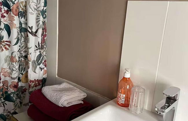 The Dairy - Seaside Couples Escape in Whitstable - Photo 6