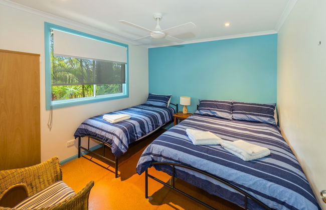 Safety Beach Ocean Bungalows - Photo 10