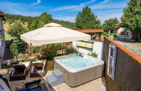 2 Bedroom Luxurious Home In Senj - Photo 13