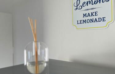 Les Agnettes - Paris Metro - Wifi - Parking - Tout équipé - Foto 11