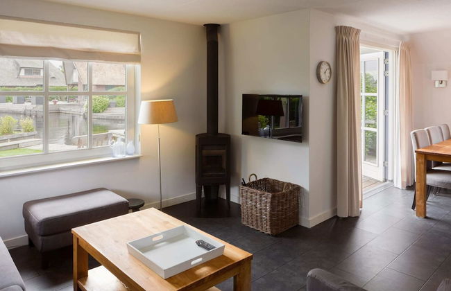 Stylish Thatched Villa with 2 Bathrooms near Giethoorn - Photo 6