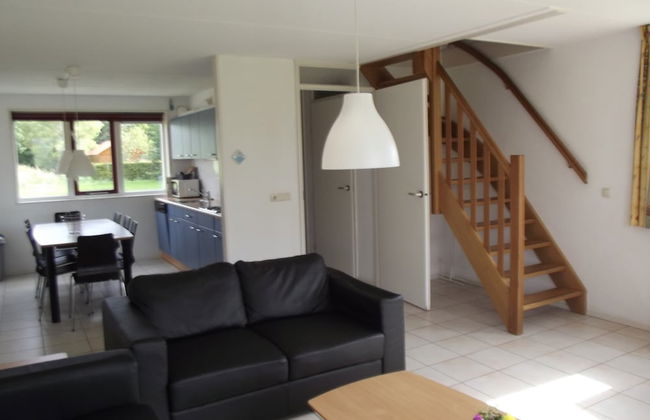 Semi-detached House in Franeker With a Shared Pool - Foto 12