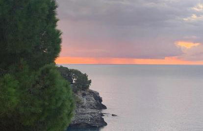 La Casa di Samantha a Villa Regina a picco sul mare con piscina - Photo 37