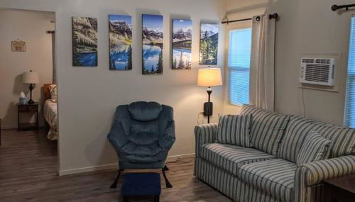 Mimi's Cabin - Photo 2