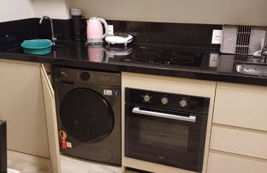 Apto em Itapema com acesso a piscinas,sendo uma aquecida e academia - Foto 6