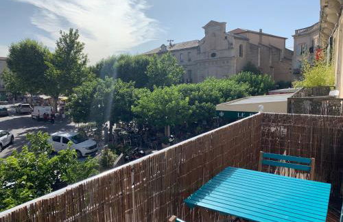 Cocon au cœur du village de Forcalquier - Foto 1