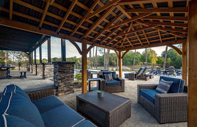 Blue Heron by Avantstay Lakefront Dock Pool Theater Sleeps 22 - Foto 9