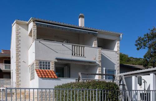 Seafront Suites Maja - Photo 59