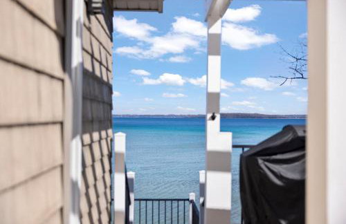 Stunning Newly Renovated Modern Beach House - 7633 - Foto 160