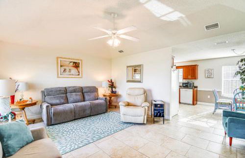 Foley Getaway with Fenced Yard - 13 Mi to Beaches! - Foto 3