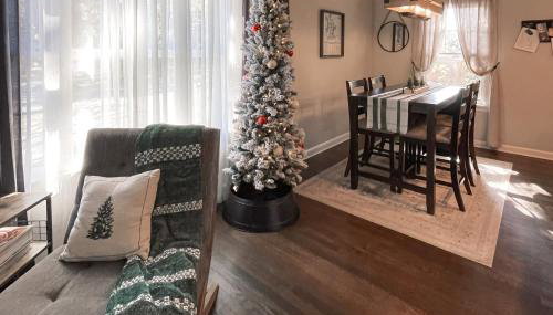 Dog-Friendly Yard! Walkable Dixieland District Gem - Foto 5