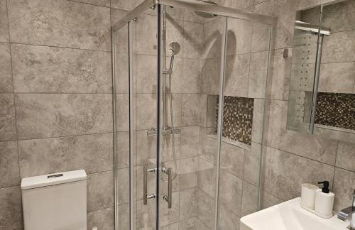 Duplex Apartment - Near North Wembley Station - Foto 6