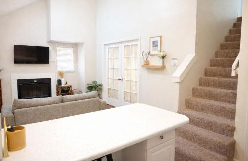 Lovely 2-bdrm Loft • Perfect Location • Downtown - Foto 4