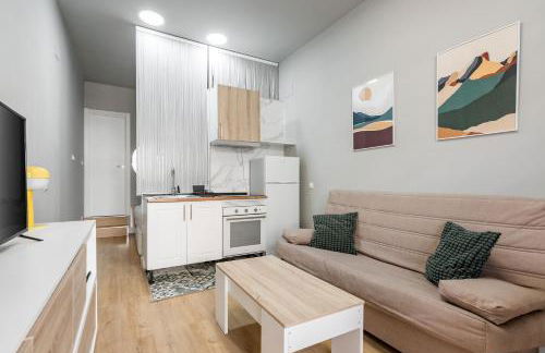 Charming Lucero - Foto 37