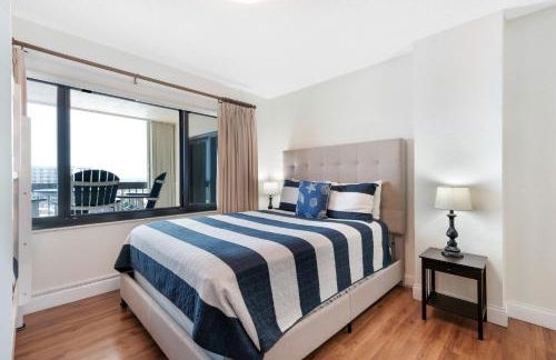 Sunrise beach views with top complex amenities and pool access! - Foto 35