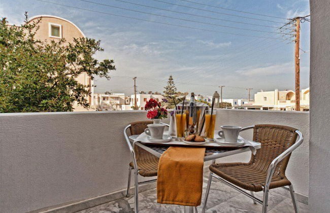 Sellada Apartments - Photo 21