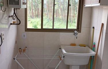 Apto 2 ambientes 1 quarto e a sala Cond Reserva do Sahy - Foto 59