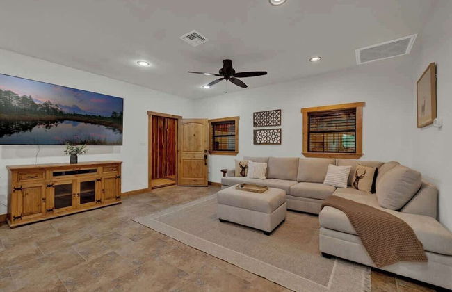 Oakridge Ranch: Pool + Hot-tub, Pickleball Court, Whiskey & Wine Room - Foto 18