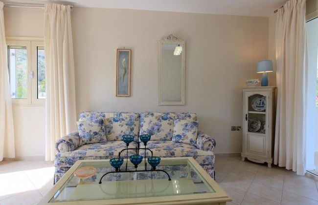 Villa Semeli Large Private Pool Walk to Beach Sea Views A C Wifi Car Not Required Eco-friendl - 1879 - Foto 43