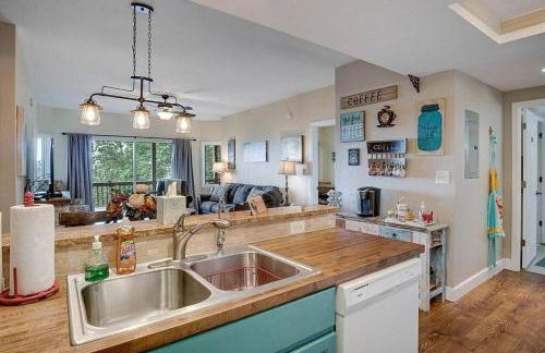 Red Rooster Family Cabin w/Hot Tub+Fire Pit+View - Foto 28