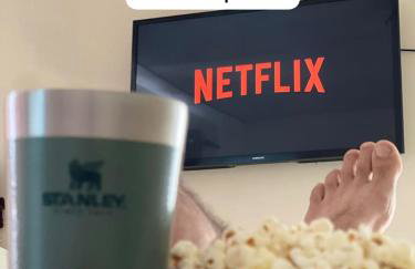 Flat na área central com AR-garagem-wifi-confortável - Foto 1