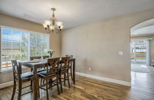 4BR Hot Tub Pool Table, Ping Pong, Foosball! - Foto 86