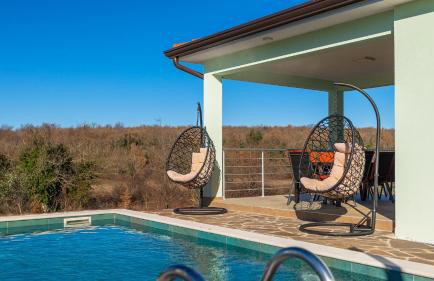 Beautiful villa Petar with pool in Brtonigla - Foto 2