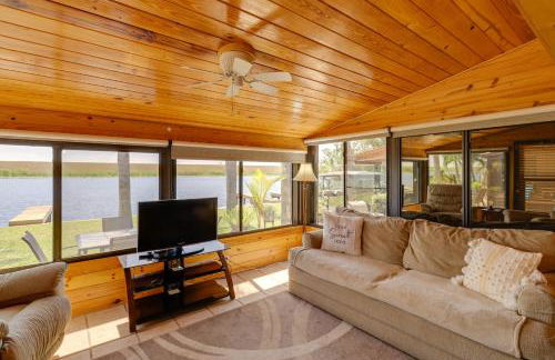 Boat, Fish and Swim Lakefront Cabin in Okeechobee! - Foto 3